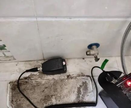 本溪市屋顶漏水维修公司分享下卫生间漏水的危害及解决方法